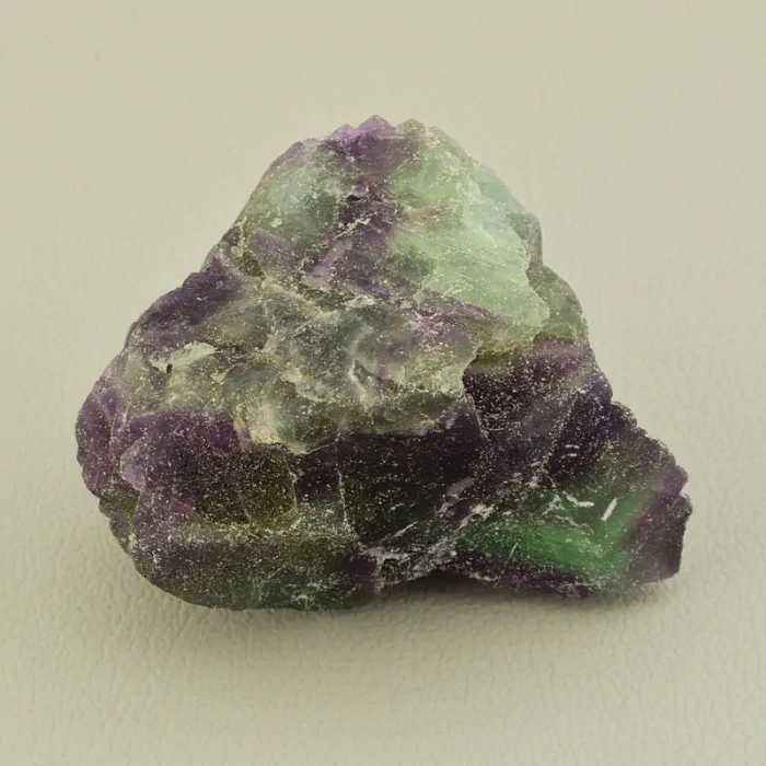 Флюорит: Секрет кольору та енергії в прикрасах